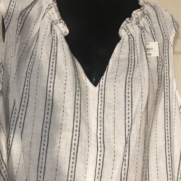 Plus size Ruffle Tank - Picture 6 of 11